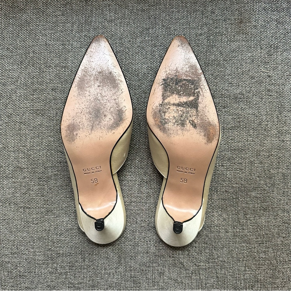 Rare vintage satin Gucci beaded mule heels - Picture 6 of 8